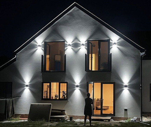 Tradesman working on a rendered finish